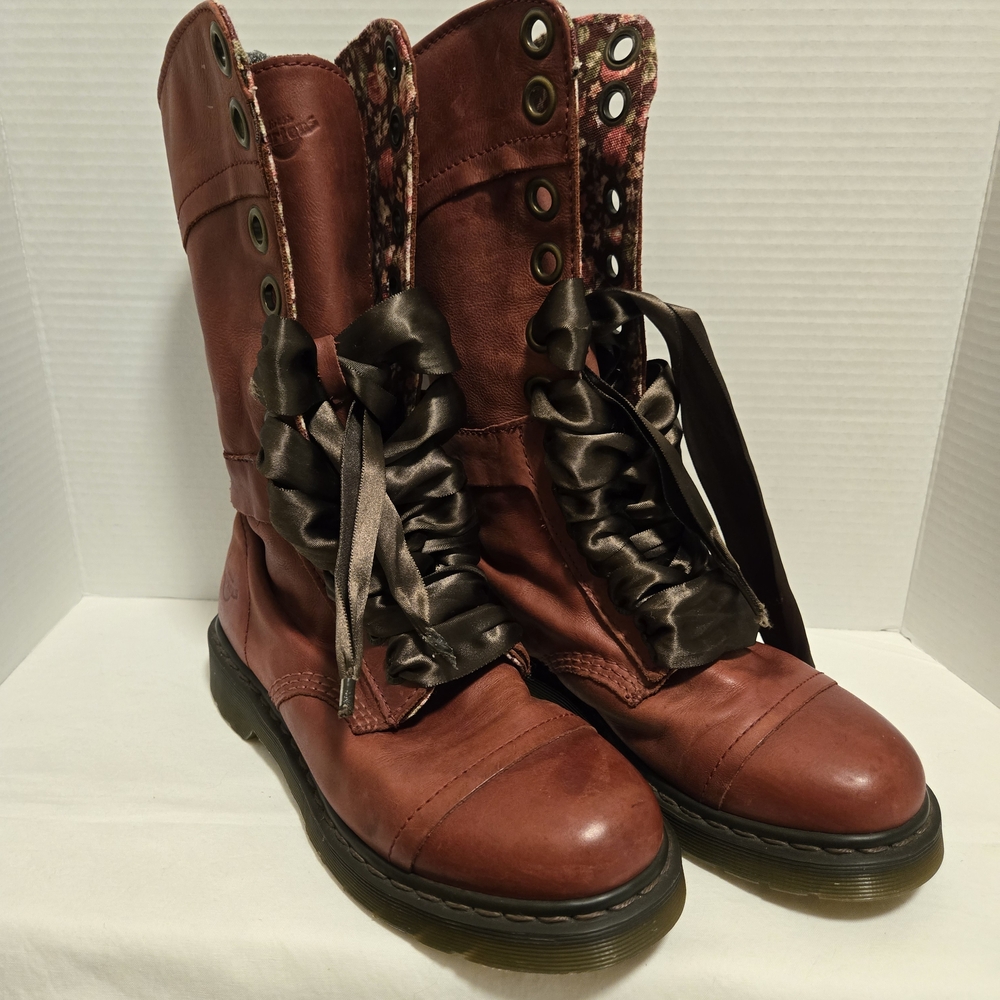 Dr. Martens Triumph Boot